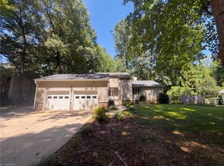 113 Forestview Dr, Elon, NC 27244