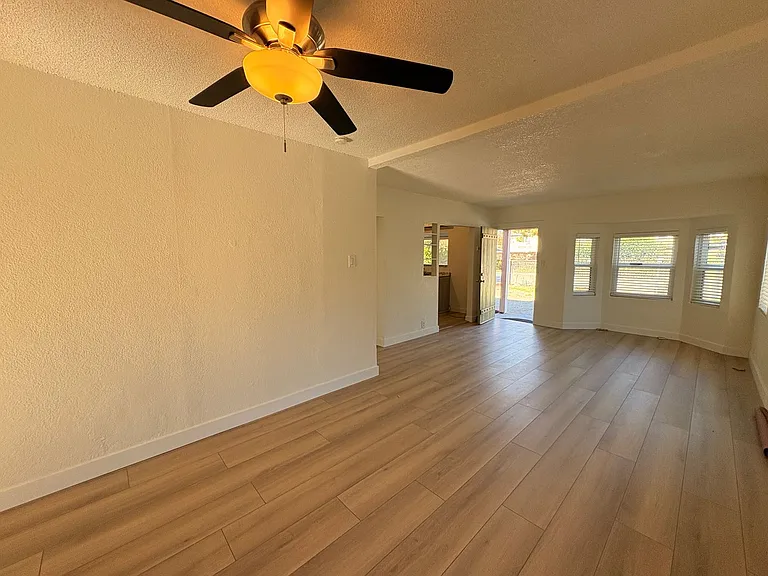 15635 Curtis Ave #1 — Photo 6