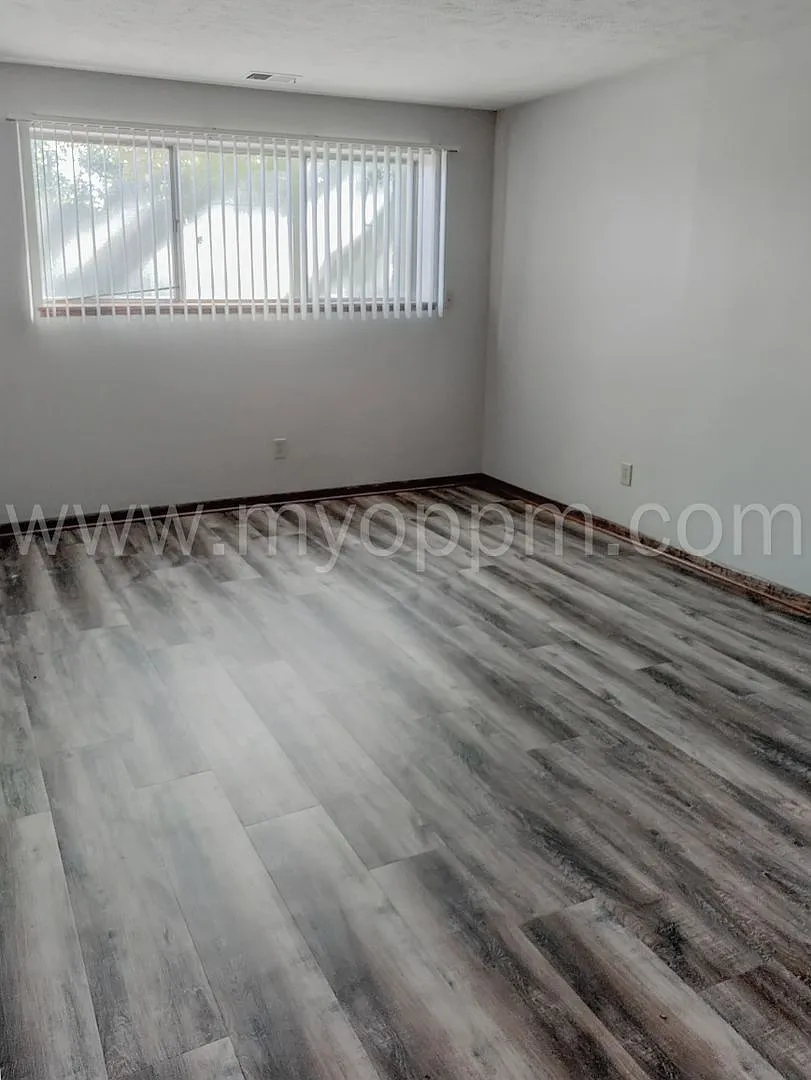 Alansco 1016 N 47 Ave — Photo 3