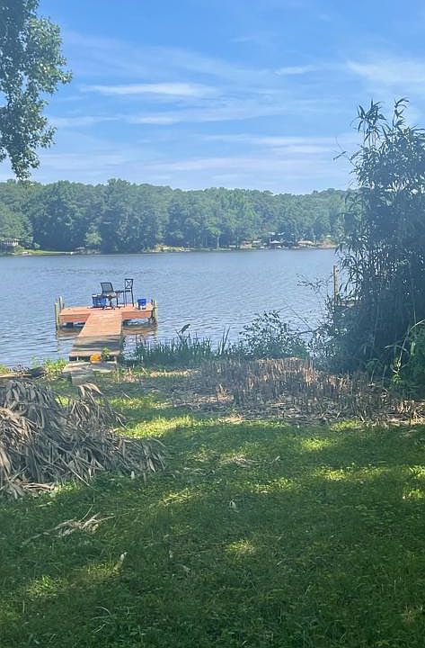 1st image of 8580 Lake Dr