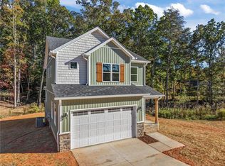 517 Woods Dr, Randleman, NC 27317