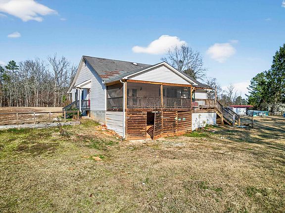 3rd image of 243 Minor Rd NE