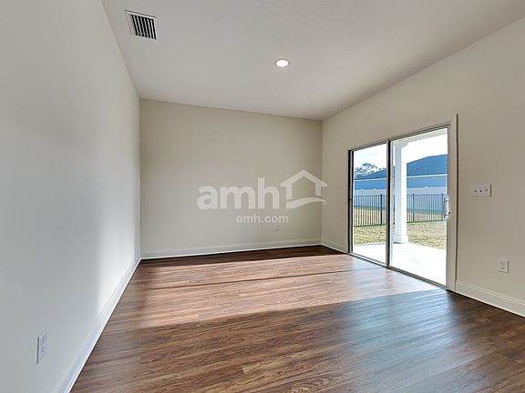 5th image of 106 Olivewood Pl