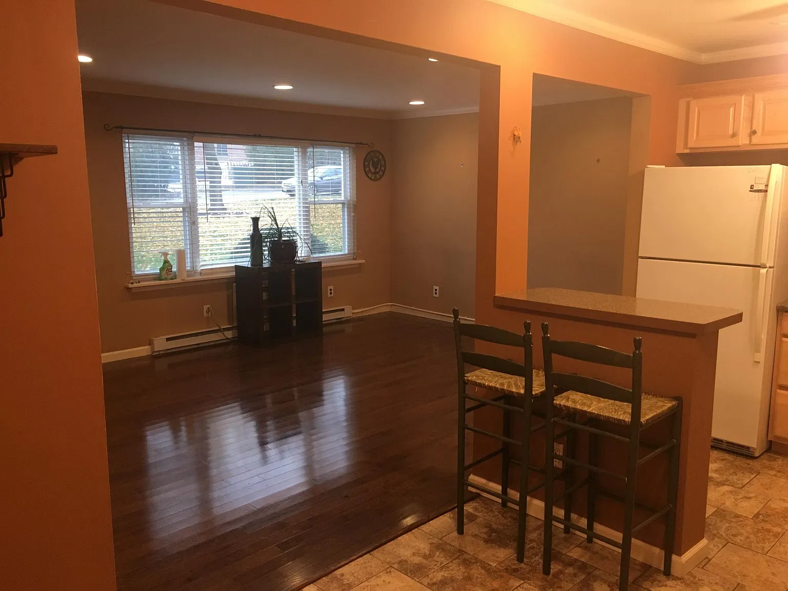 1 bed, 700 sqft, $1,500 — Photo 4
