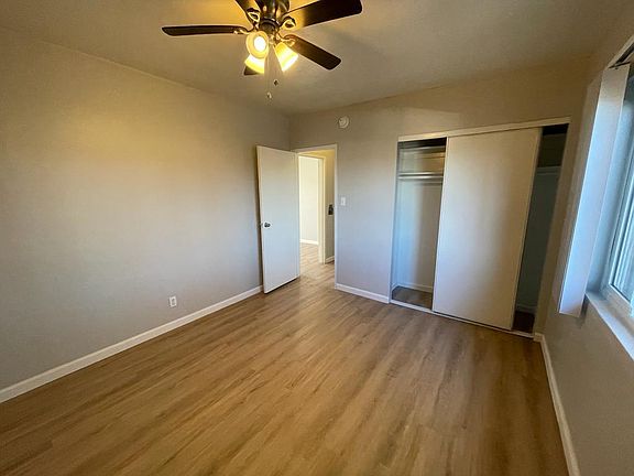 3rd image of 11207 S Prairie Ave APT 22
