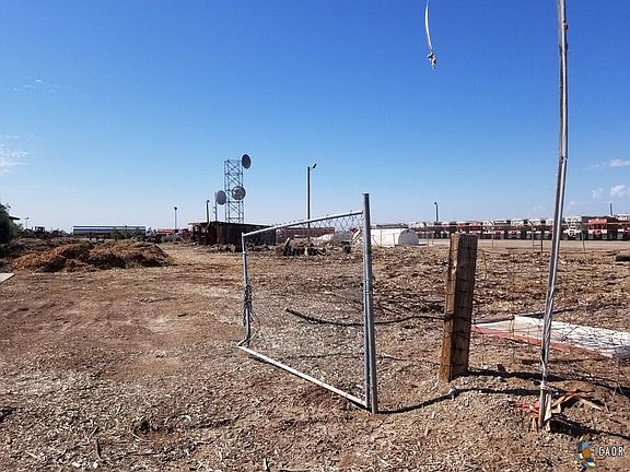 3rd image of 789 E Highway 78 Hwy