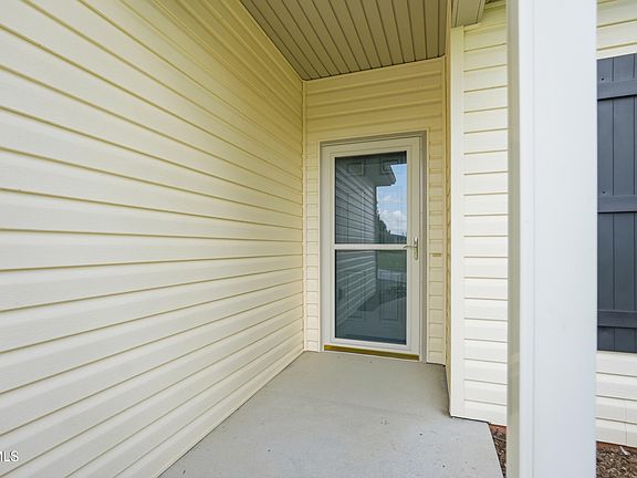 5th image of 271 Cambridge Grove Way