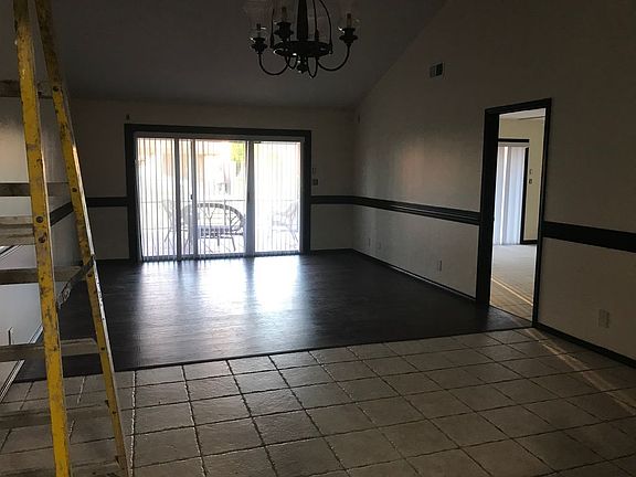 5th image of 42 Waterfront Dr