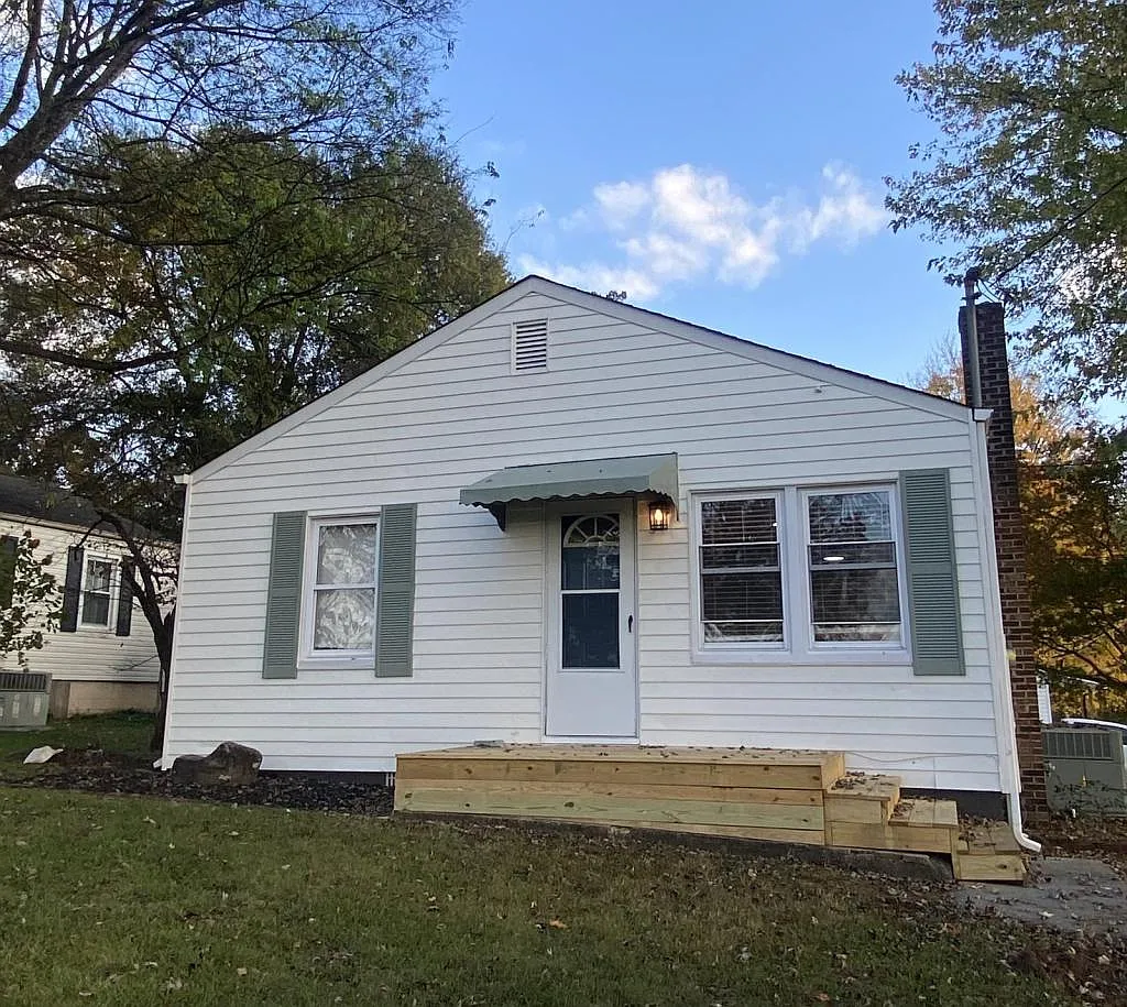324 Miller Ave — Photo 1