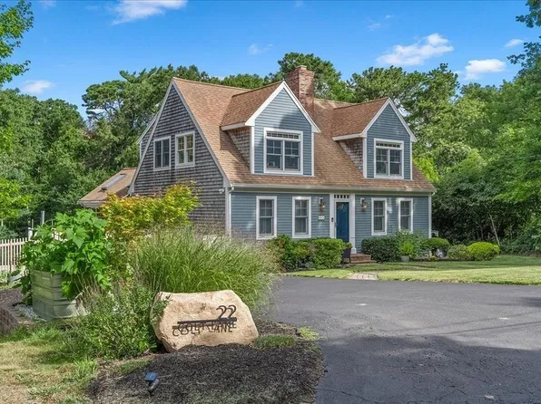 22 Colt Ln, Plymouth, MA 02360