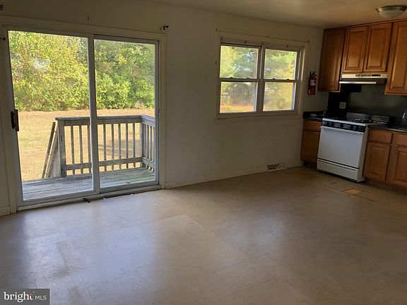 4th image of 2149 Berkeley Dr