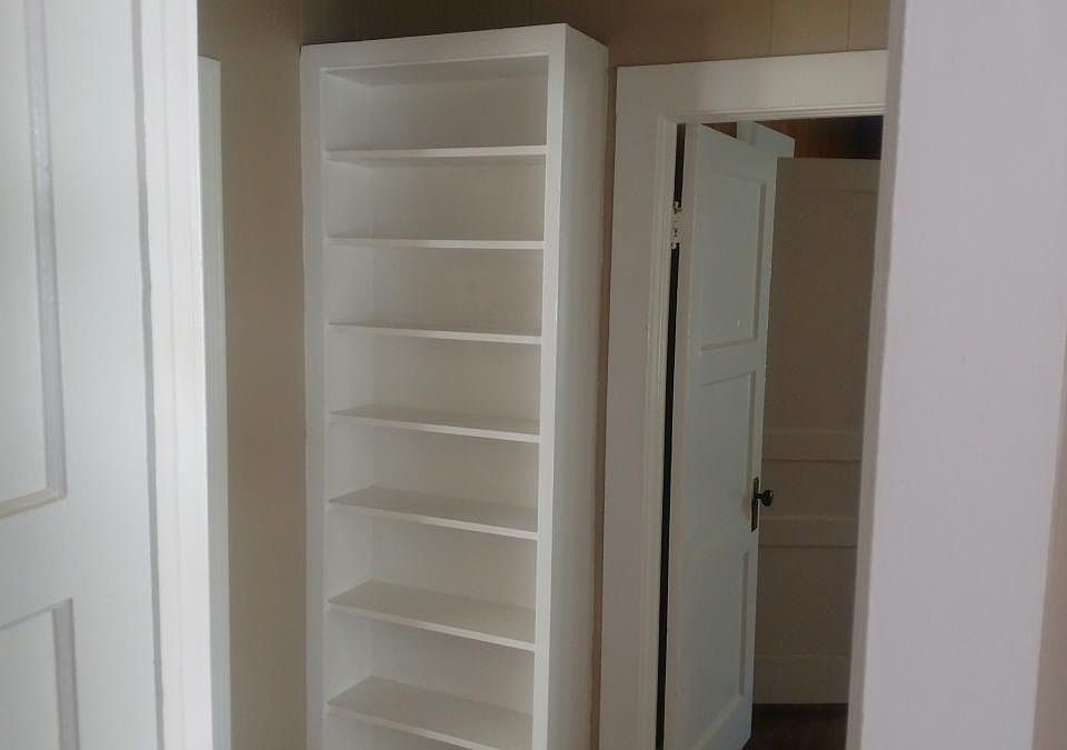 1st image of 807 E Unaka Ave
