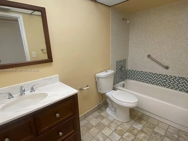 1810 SW 81st Ave #2311 — Photo 11
