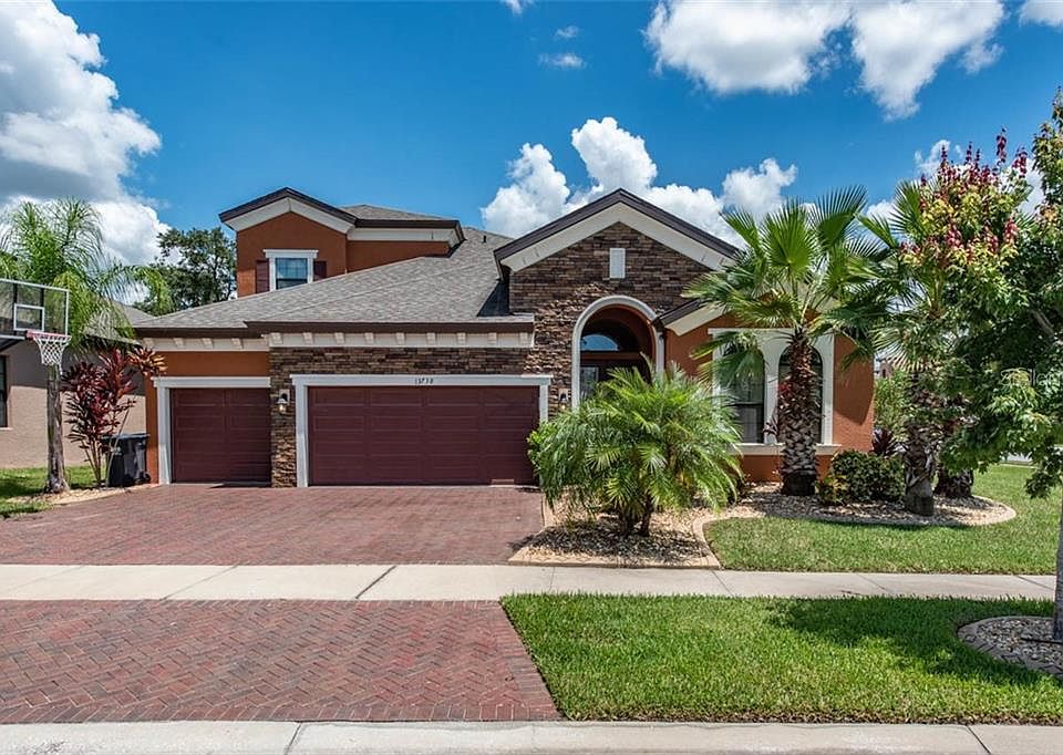 1st image of 13738 Moonstone Canyon Dr