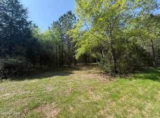 Sheffield Dr, Marianna, FL 32446