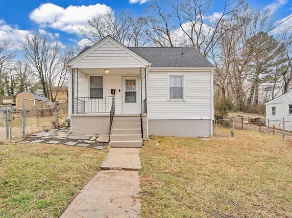 3222 Plantation Rd NE, Roanoke, VA 24012