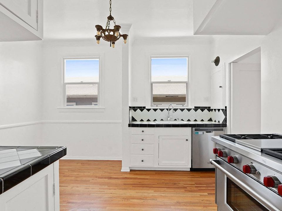 1st image of 509 S Gramercy Pl APT 3
