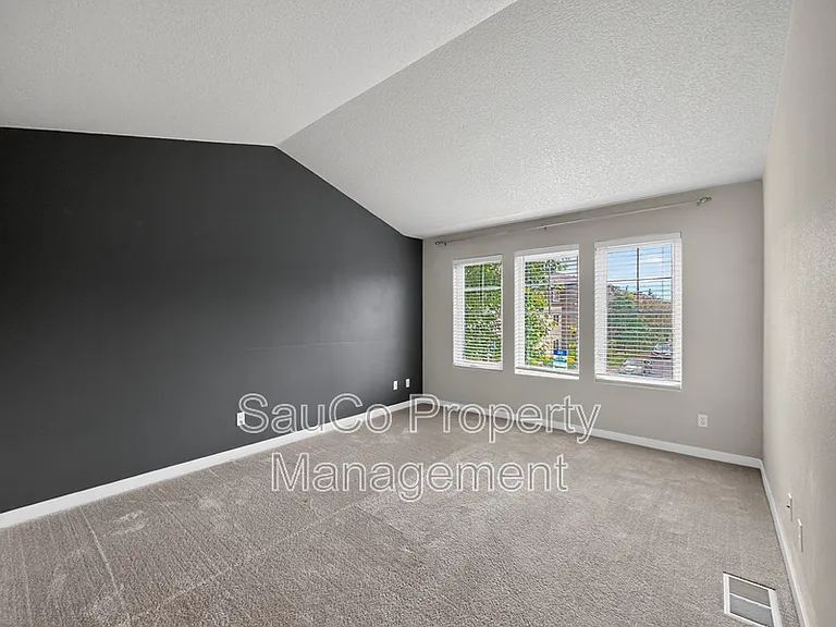456 SW 203rd Ter — Photo 11