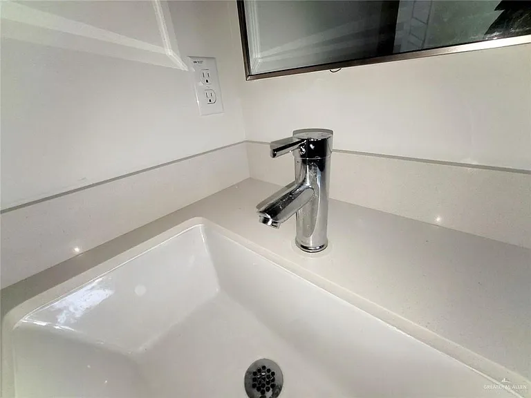 1809 Cari Nicole Ave #3 — Photo 14