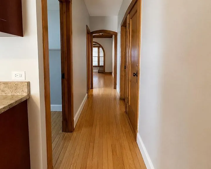 1900 S Highland Ave #1F — Photo 3