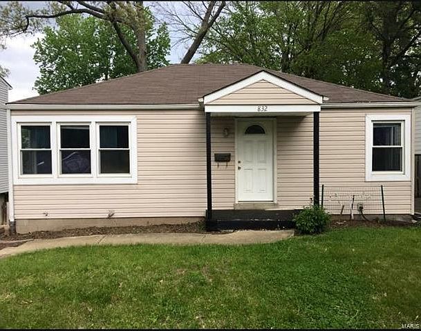 1st image of 832 Liggett Dr