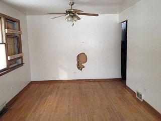 2nd image of 8112 W 99th St