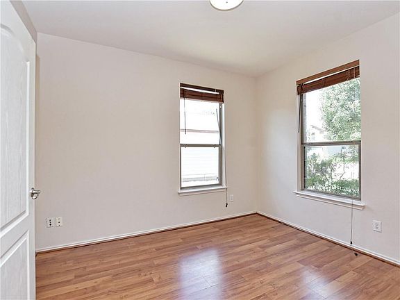 5th image of 1220 Apollo Cir