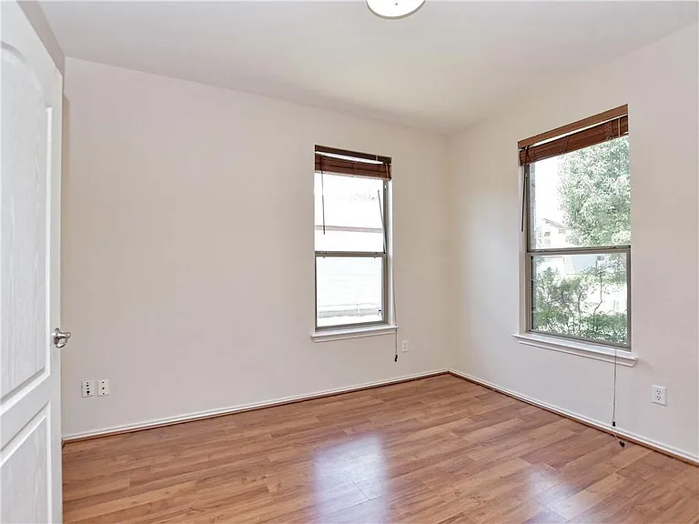 1220 Apollo Cir — Photo 5