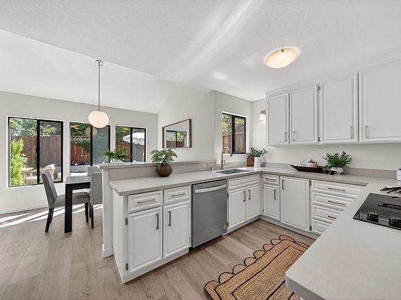 5th image of 2080 Marich Way APT 15
