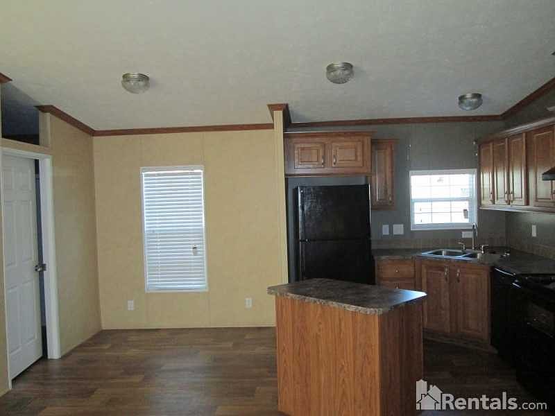 2nd image of 123 Carnes Blvd