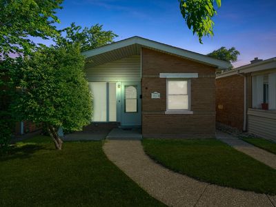 6502 Pershing Rd, Berwyn, IL, 60402