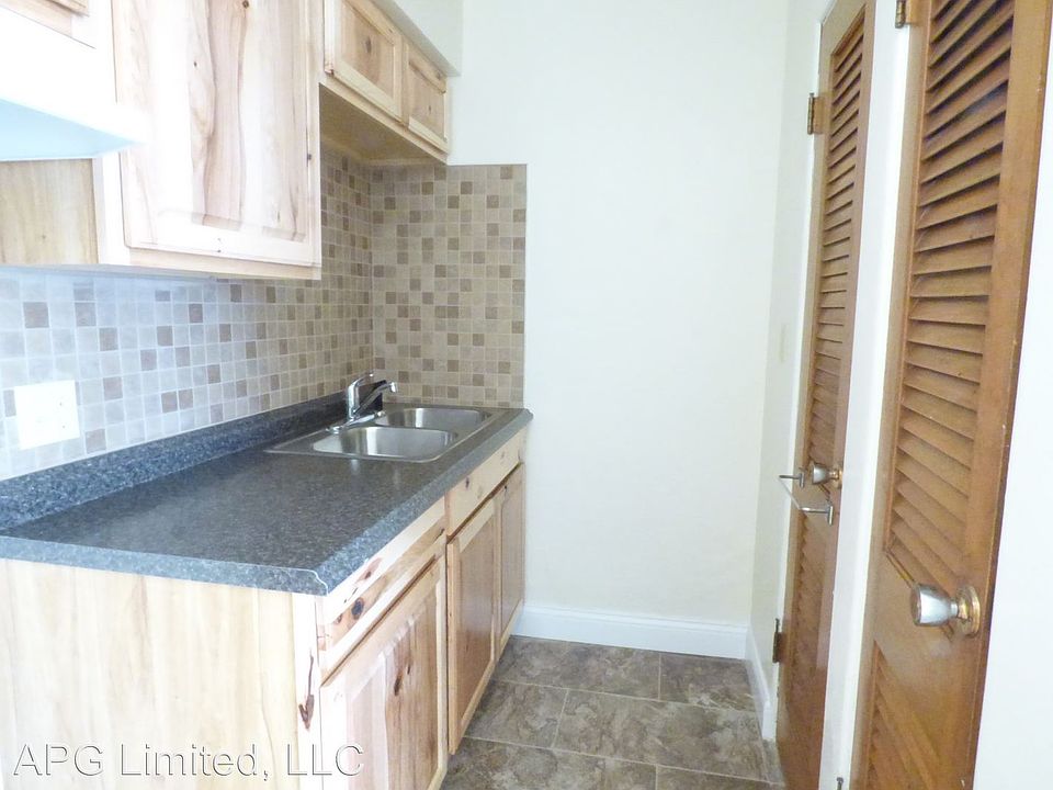 2nd image of 818 Themis St APT 103