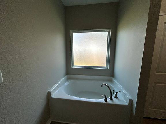3rd image of 6737 Sarah Ann Way
