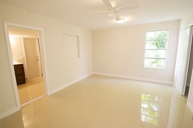 336 SE Tranquilla Ave — Photo 6