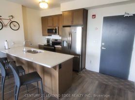 2 Adam Sellers St
