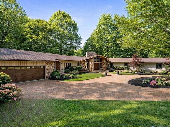 3rd image of 3640 Michaux Mill Dr