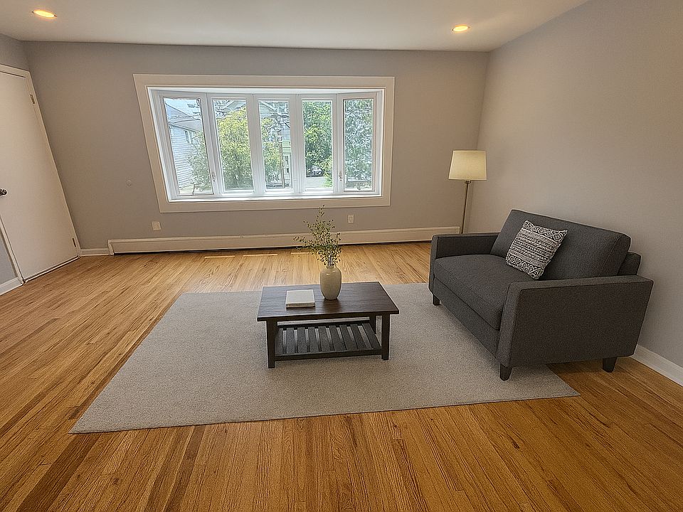 Living Room (Virtually Staged)