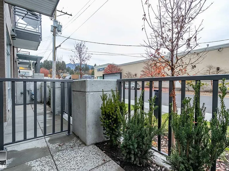 1591 Bowser Ave #102 — Photo 6