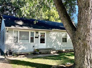 912 SW Frazier Ave, Topeka, KS 66606