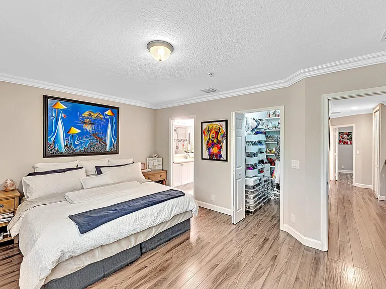 323 Bayfront Dr — Photo 34