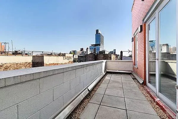 Rented by REAL New York | media 17