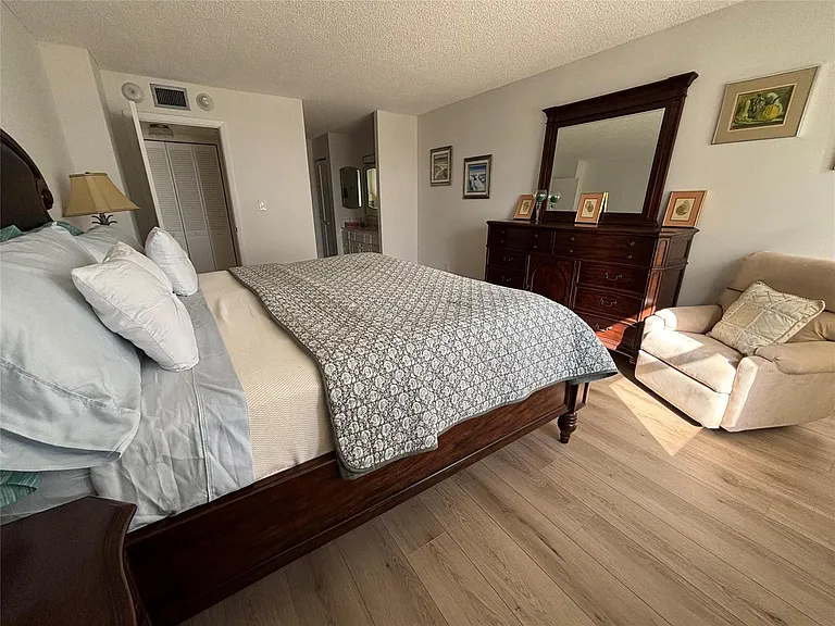 4900 N Ocean Blvd #1003 — Photo 6
