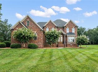 6202 Herons Nest Ct, Oak Ridge, NC 27310
