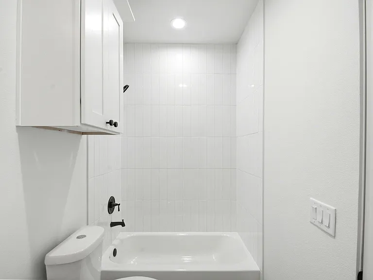 7709 Earl Rudder Way — Photo 45