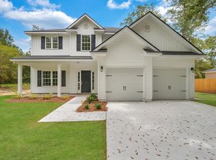 46 Griffin Rd, Allenhurst, GA 31301