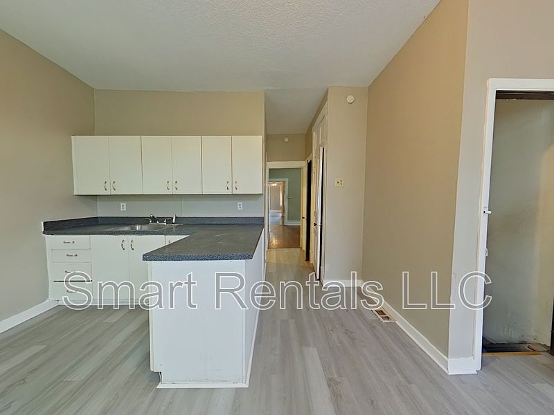 1st image of 2711 Keokuk St