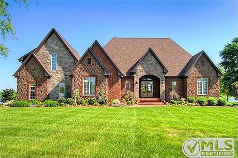 1st image of 108 Cedarwood Dr