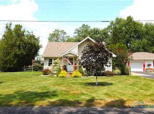 5936 Cook Dr, Toledo, OH 43615