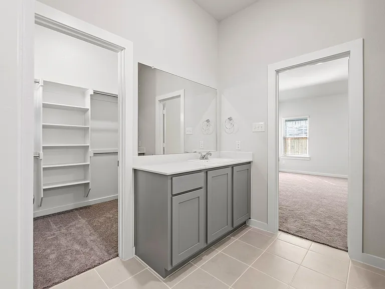 106 Travine Dr — Photo 9