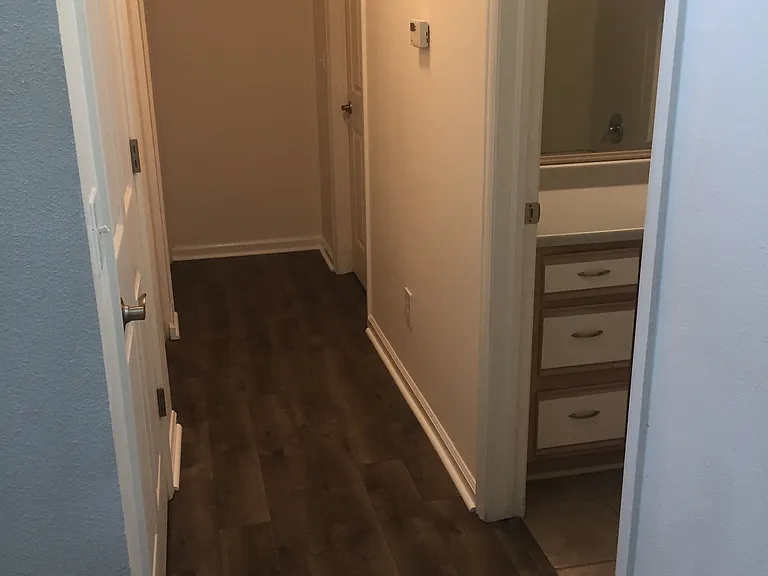 4410 Laguna Pl #F — Photo 3